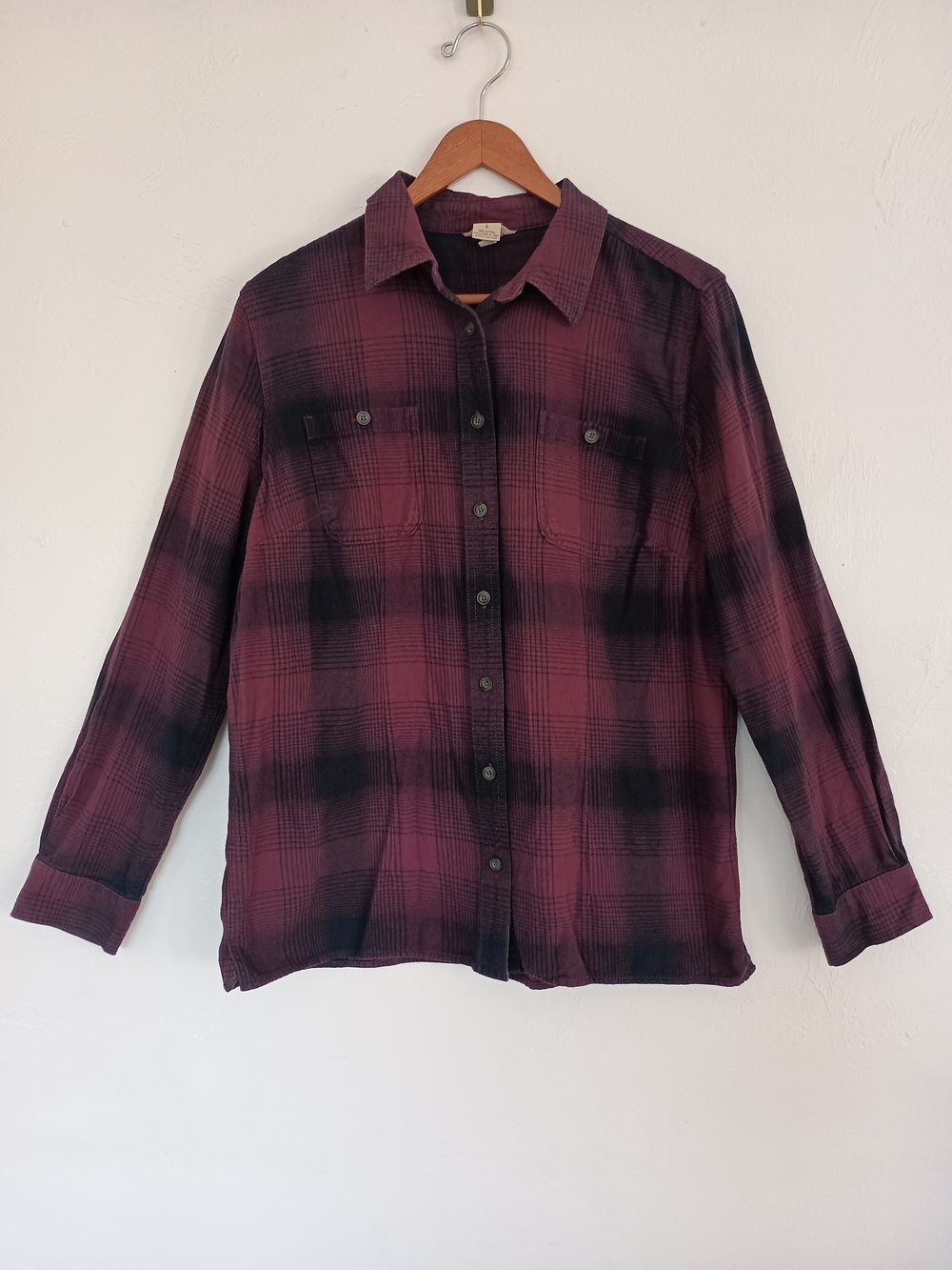 Duluth Trading Co 100% Cotton Burgundy and Black Plaid Button-Down Shirt